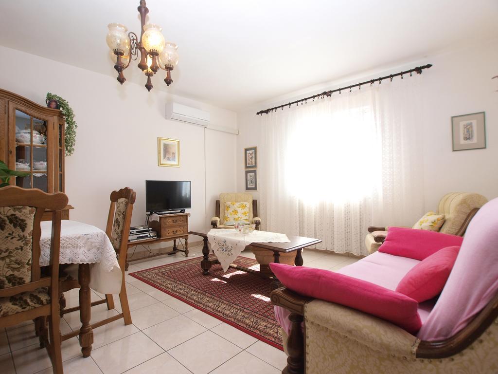 Apartment Luisa 1437 Peruški Extérieur photo